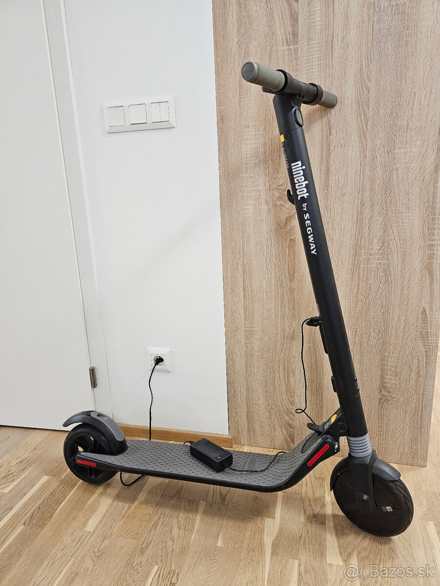 Elektrická kolobežka Ninebot Segway ES1