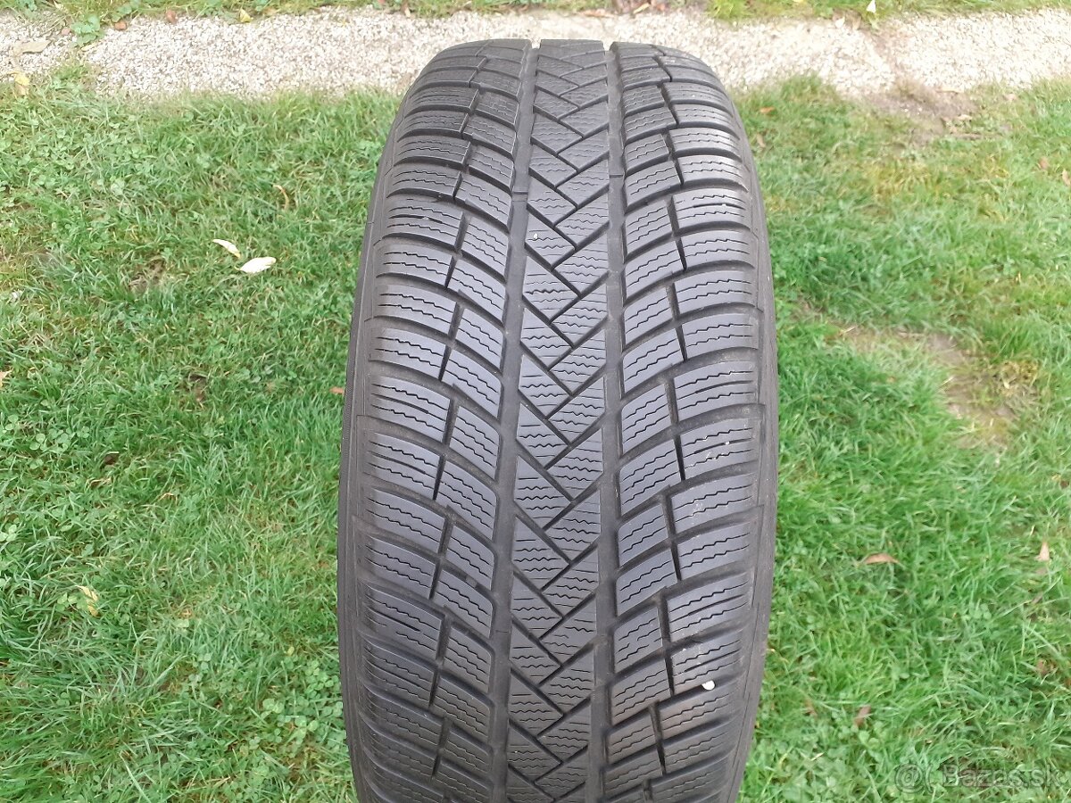 225/55 r17 Vredestein, zimné, 4ks,do 8mm