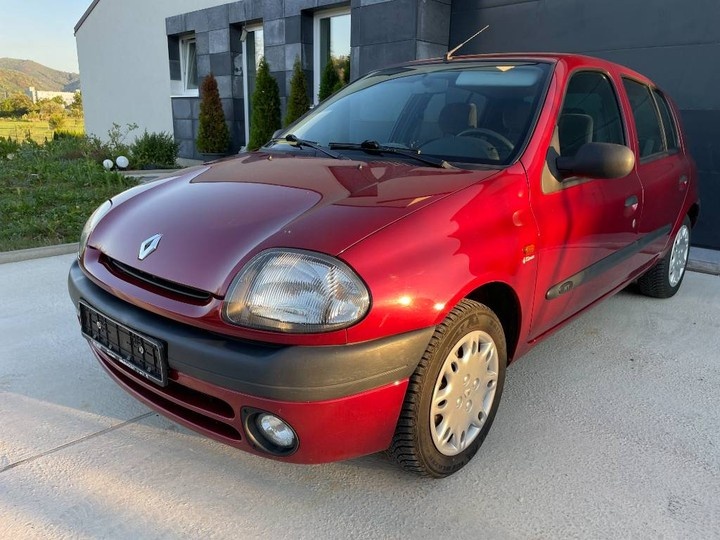 Renault clio