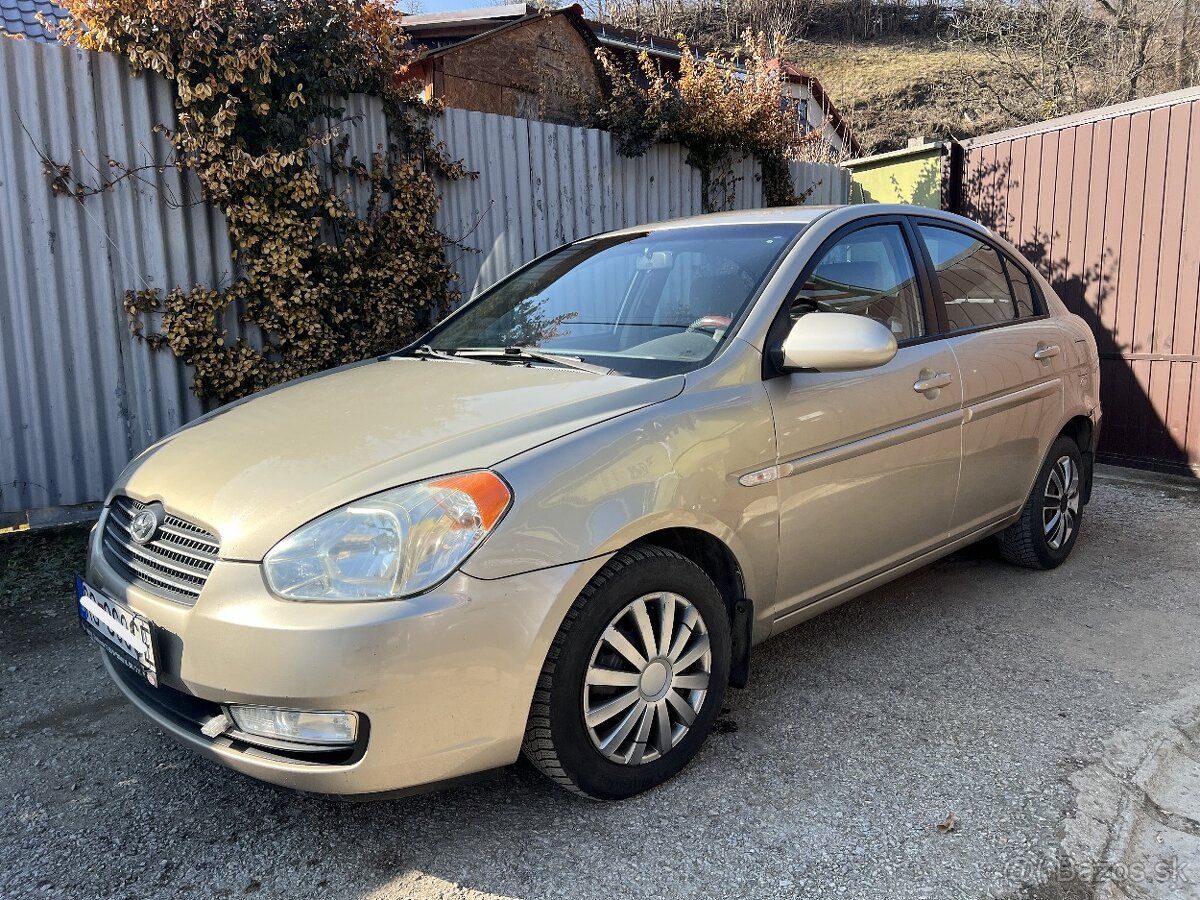 Hyundai Accent