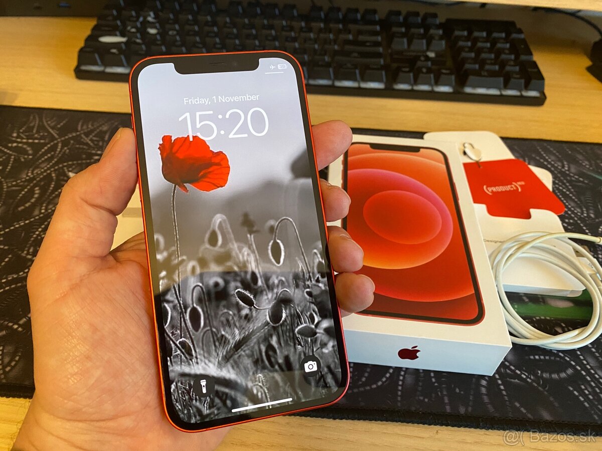 iPhone 12 Red