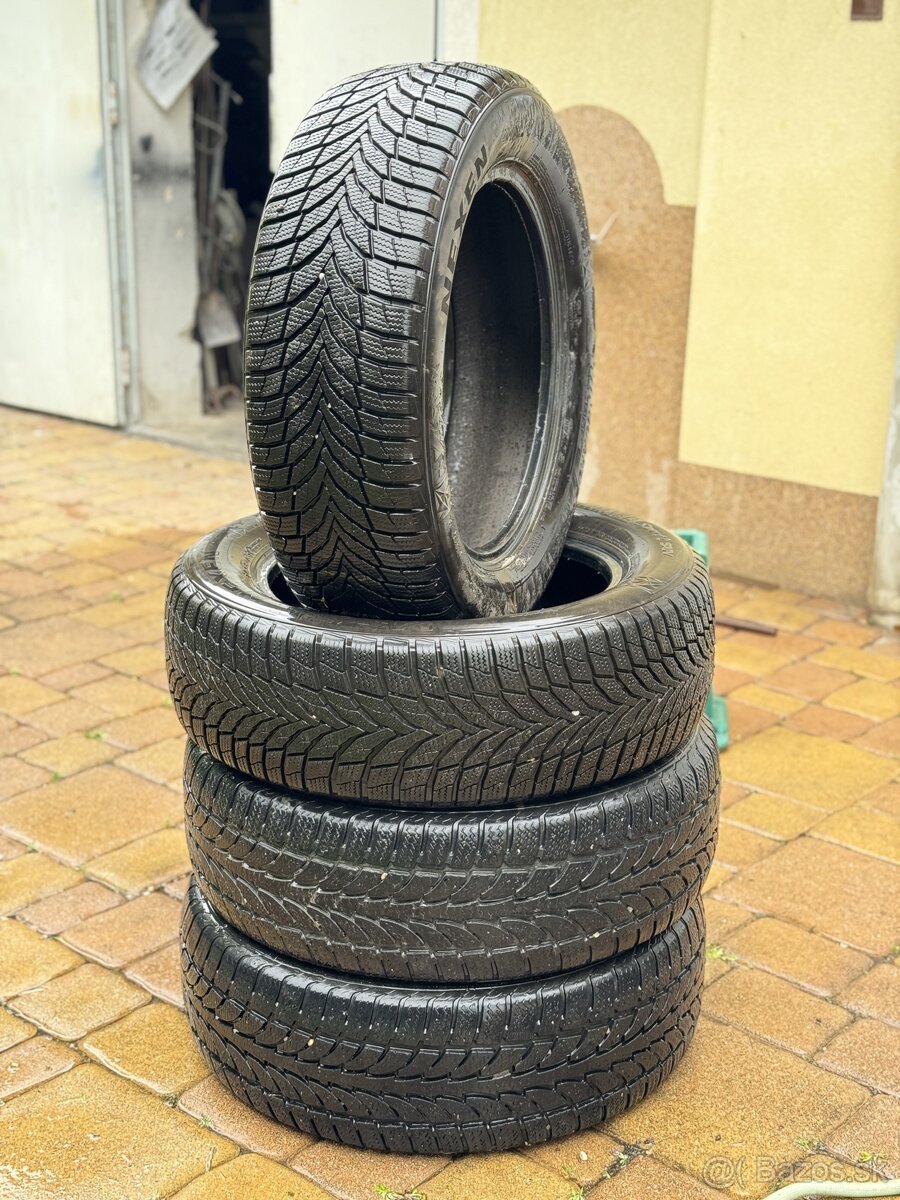 Zimné pneumatiky SUV 225/60 R17