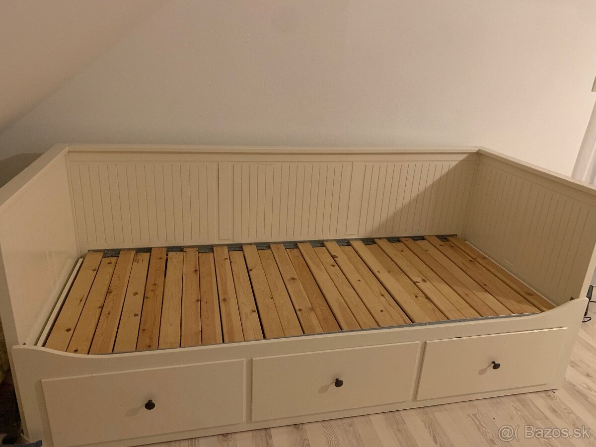 Ikea postel