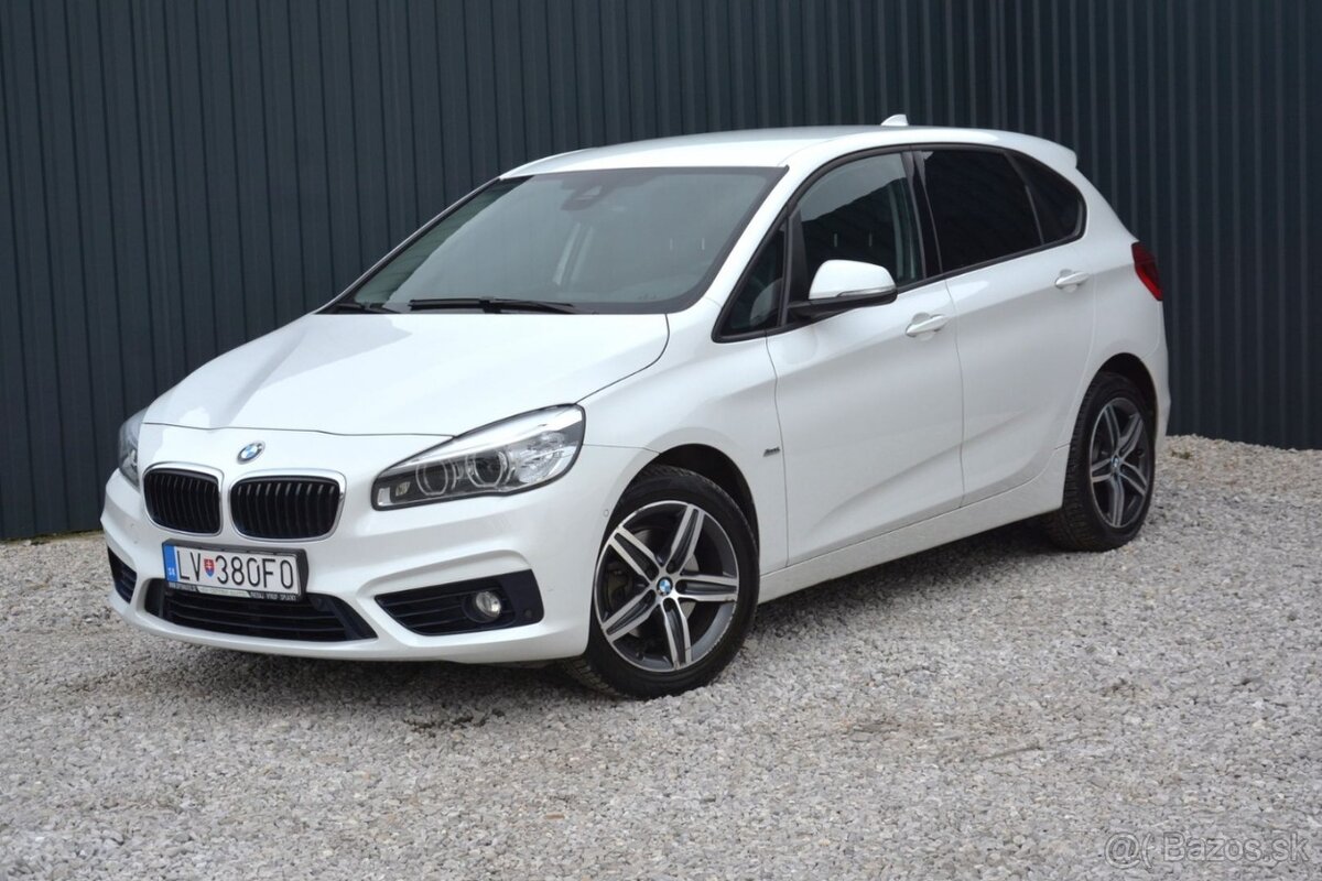 BMW rad 2 1.5 Benzín 218i Sport Line Automat, Top Stav