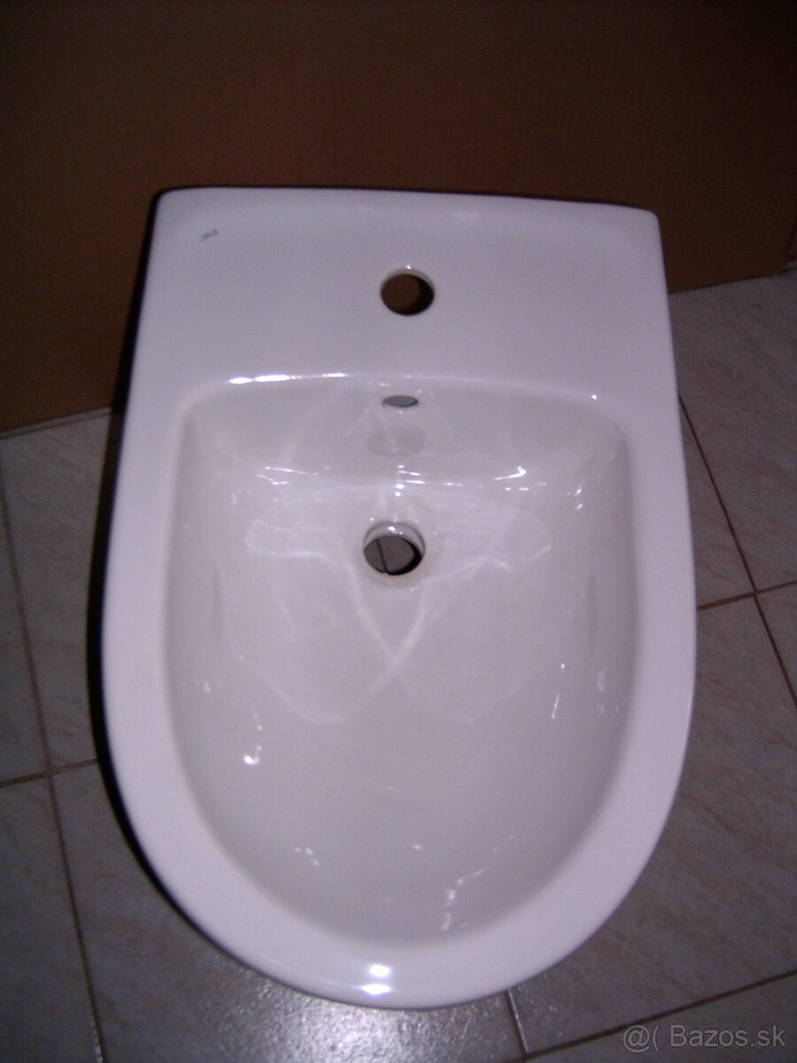 Predám nový stojací bidet JIKA