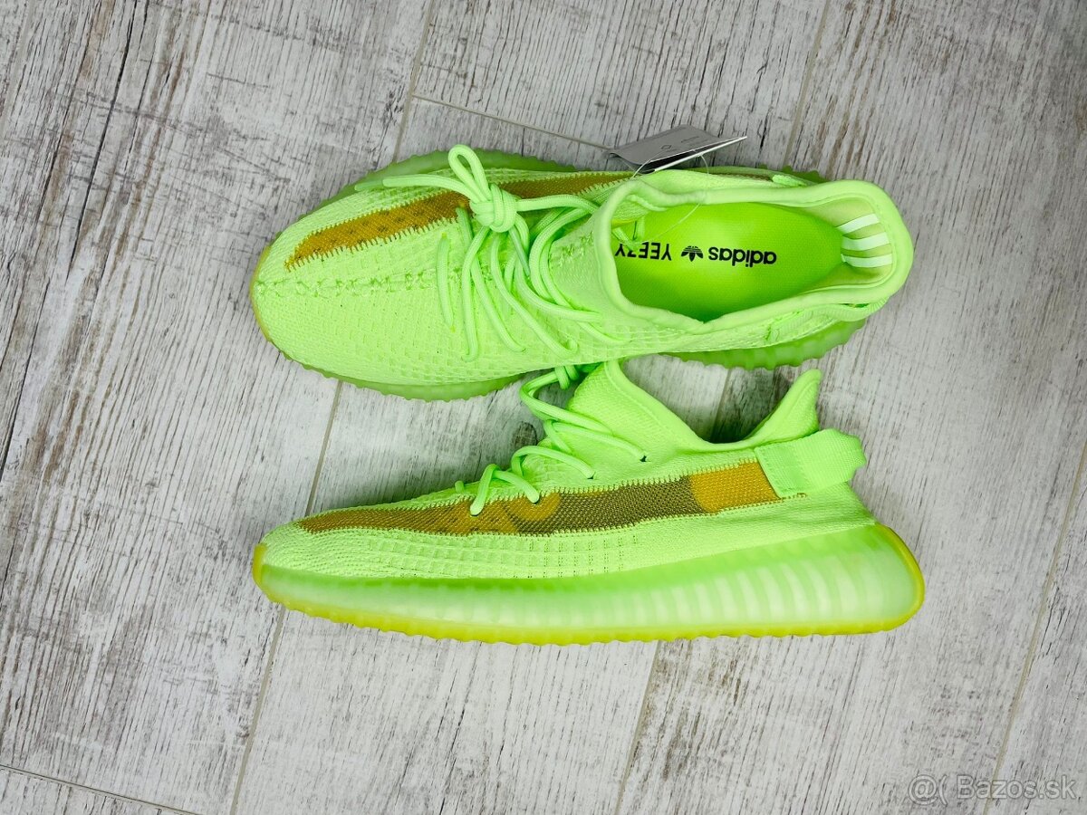 Yeezy 350 boost green glow