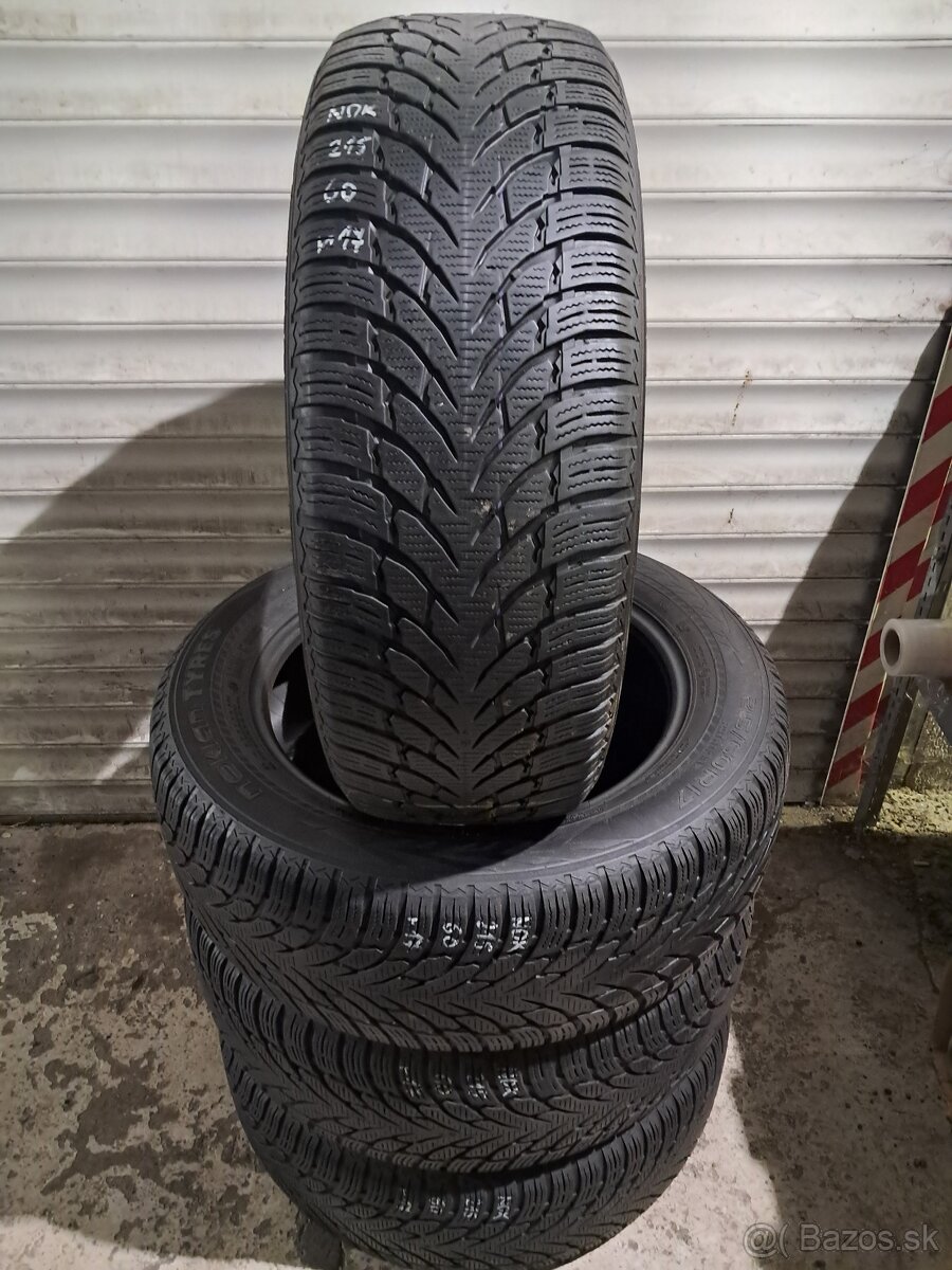 Nokian zimné 215/60/R17