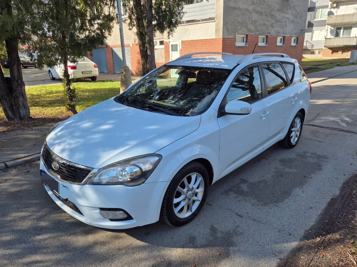 Predám Kia ceed Combi Faclieft 1.6Crdi 85kw M6 2011