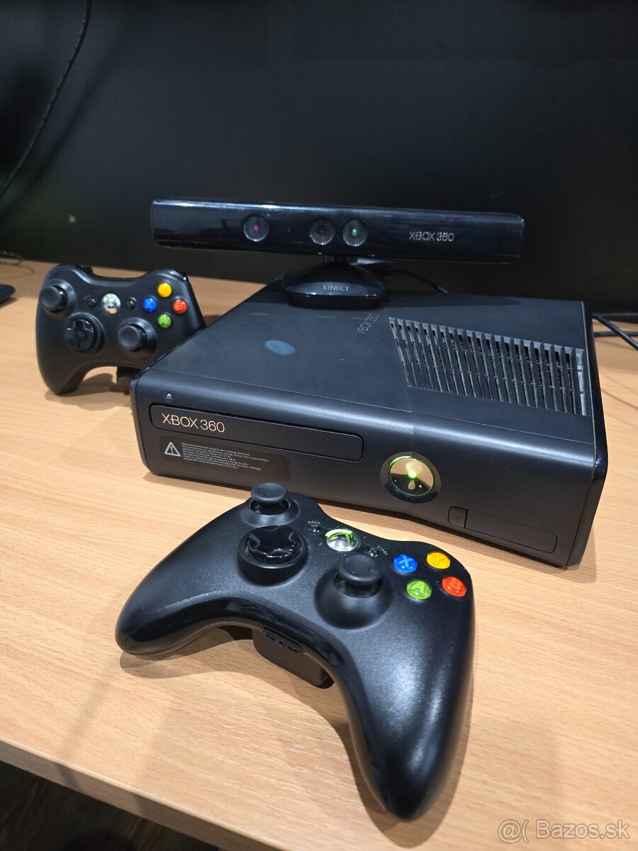 Xbox 360 Slim + kinect