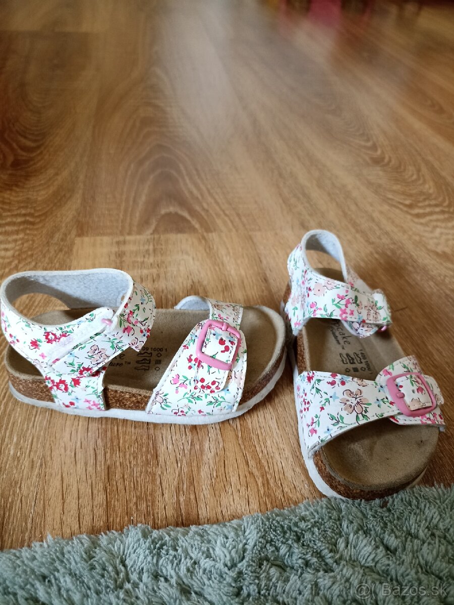 Sandalky, velkost 23, 3€, z deichmann