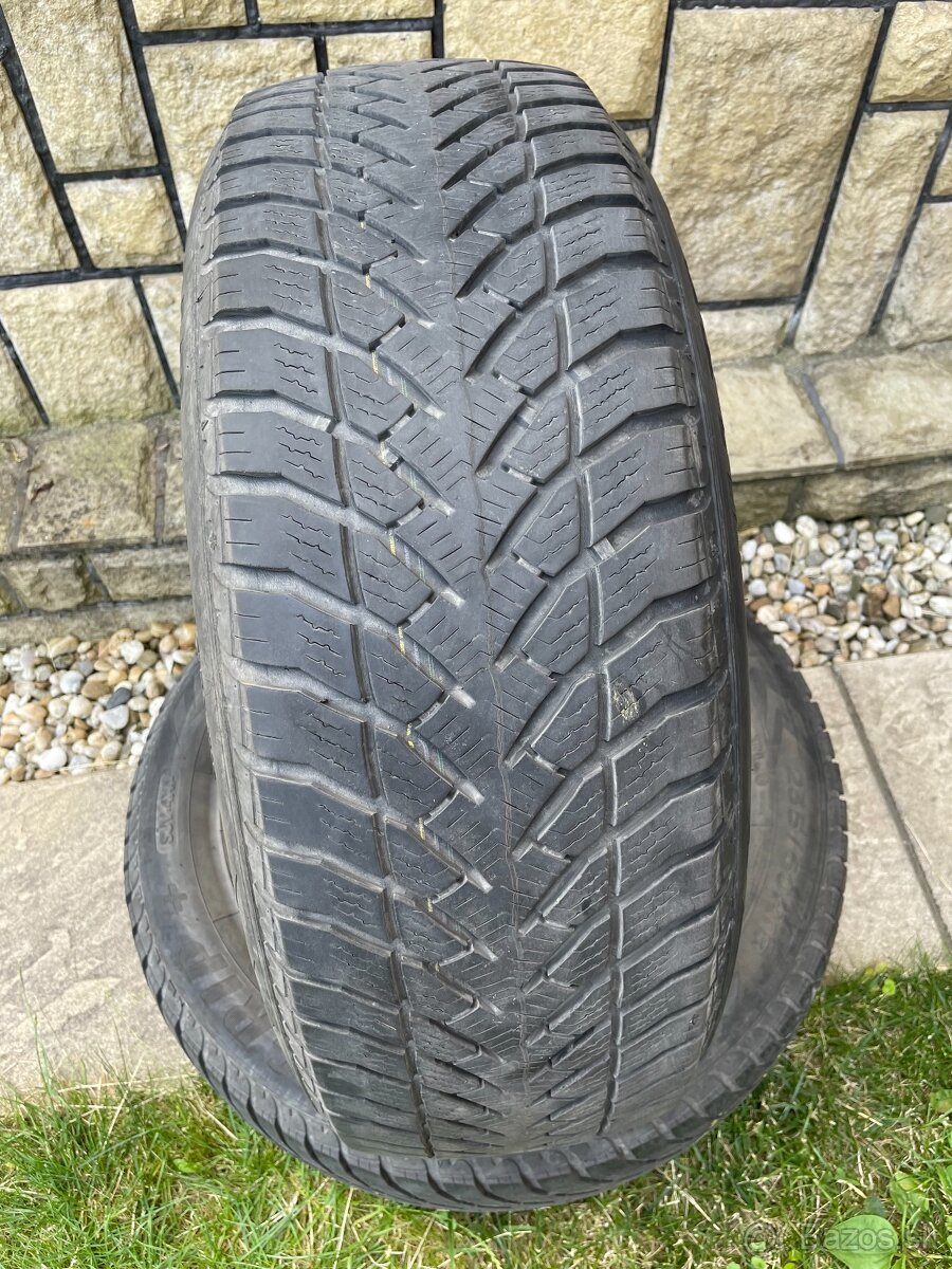 235/60 r18 Goodyear