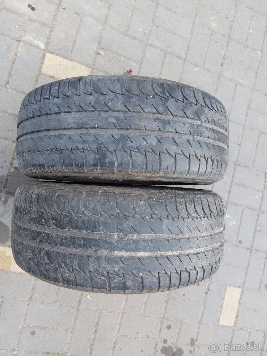 Predám 2ks letné pneumatiky 215/55R16 93V