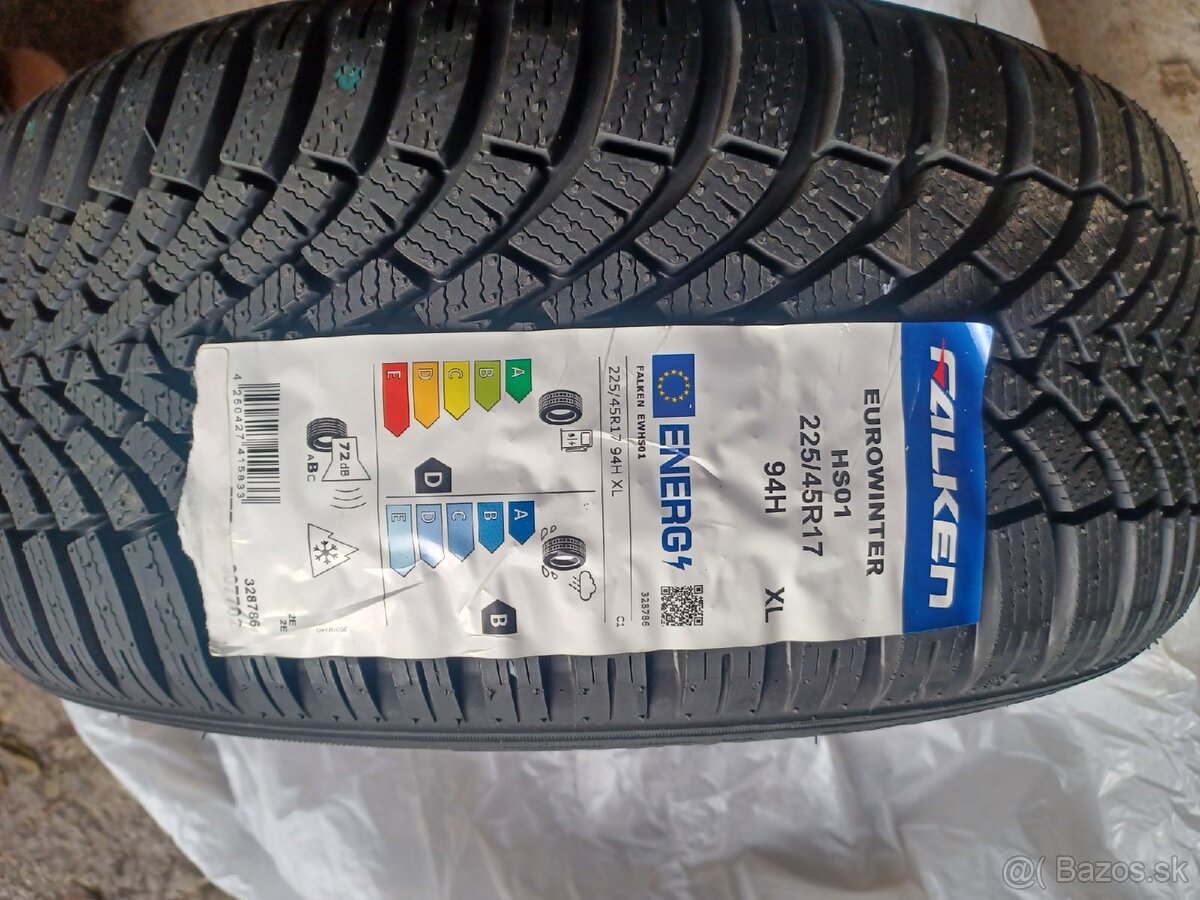 Zimne pneumatiky Falken Eurowinter HS02 225/45 R17 XL 94H