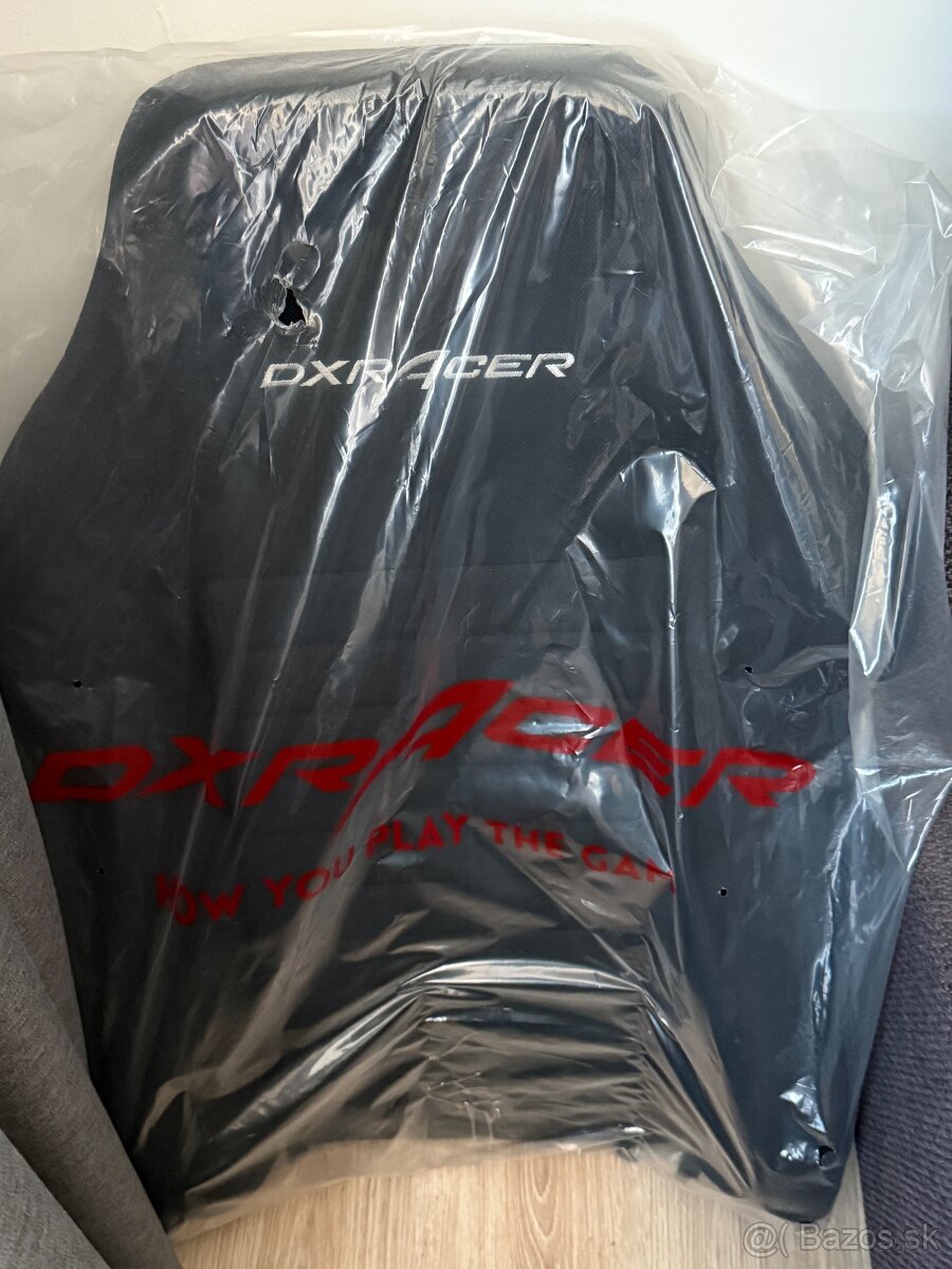 HERNE OPERADLO DXRACER