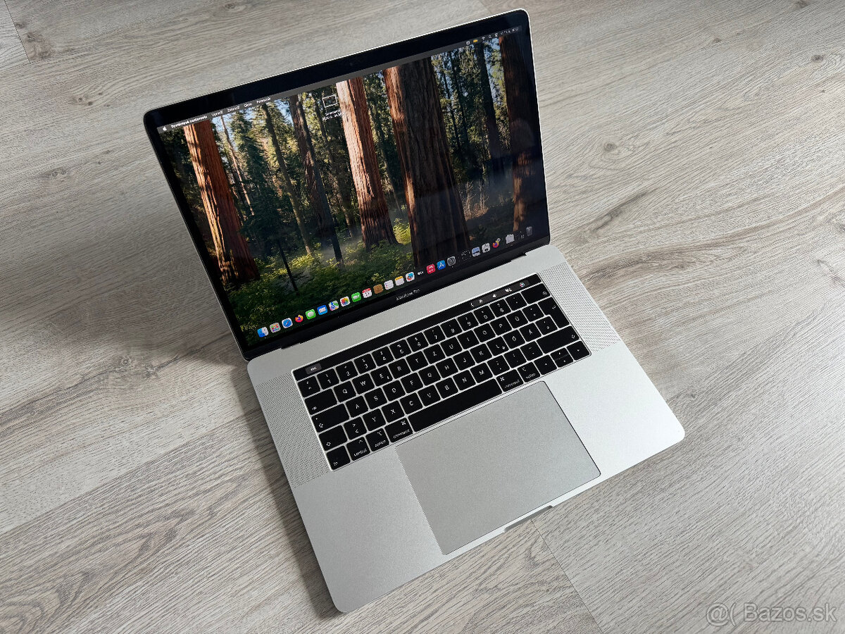 Macbook Pro 15" 2018 (16GB RAM, 512GB SSD)