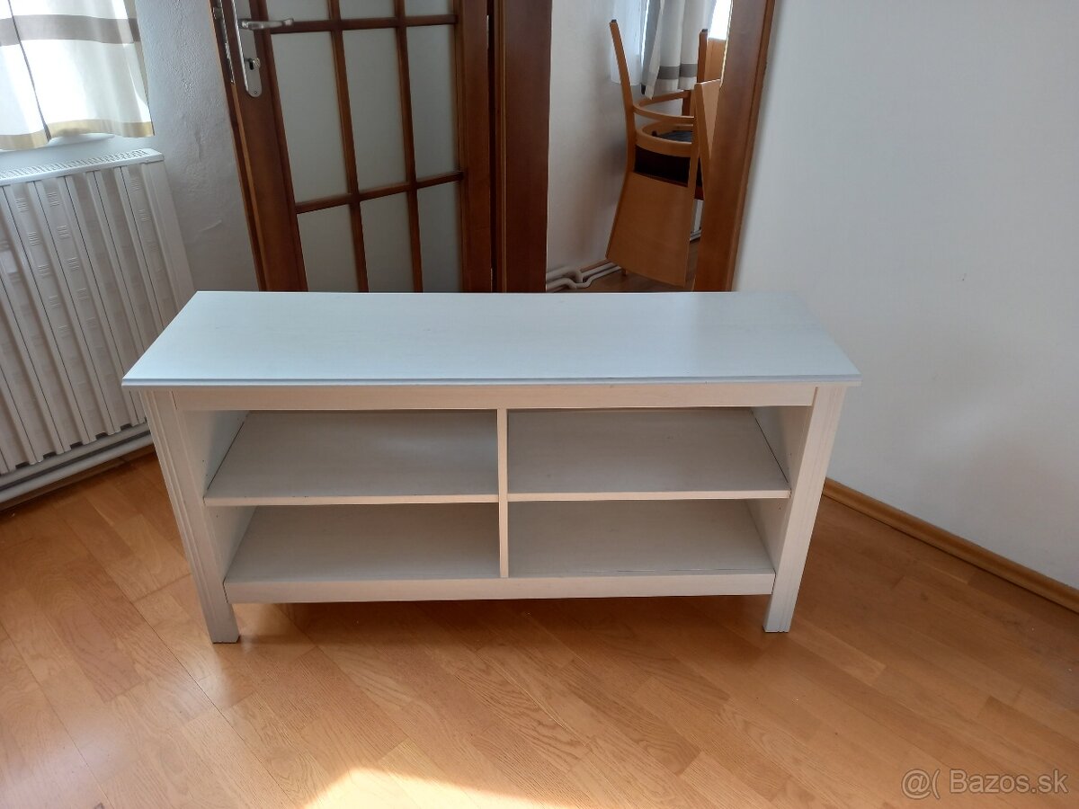 Predám skrinku pod TV Ikea