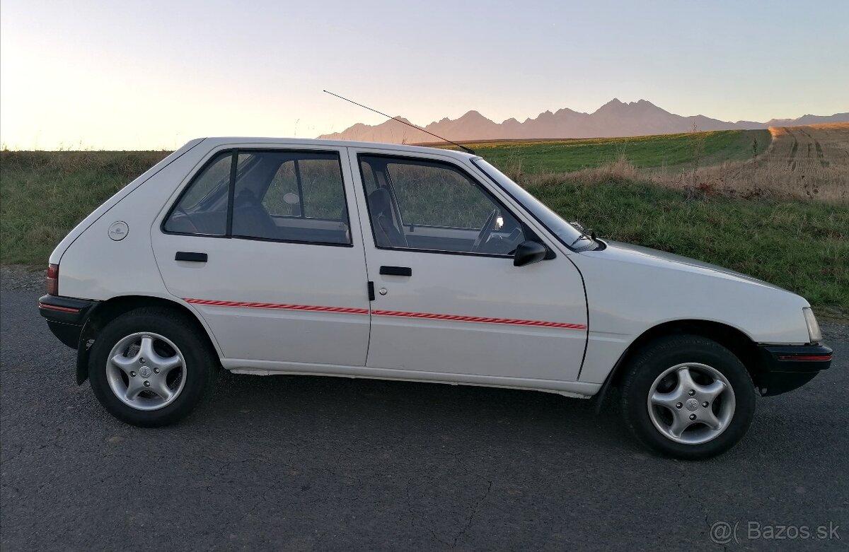 Peugeot 205 look