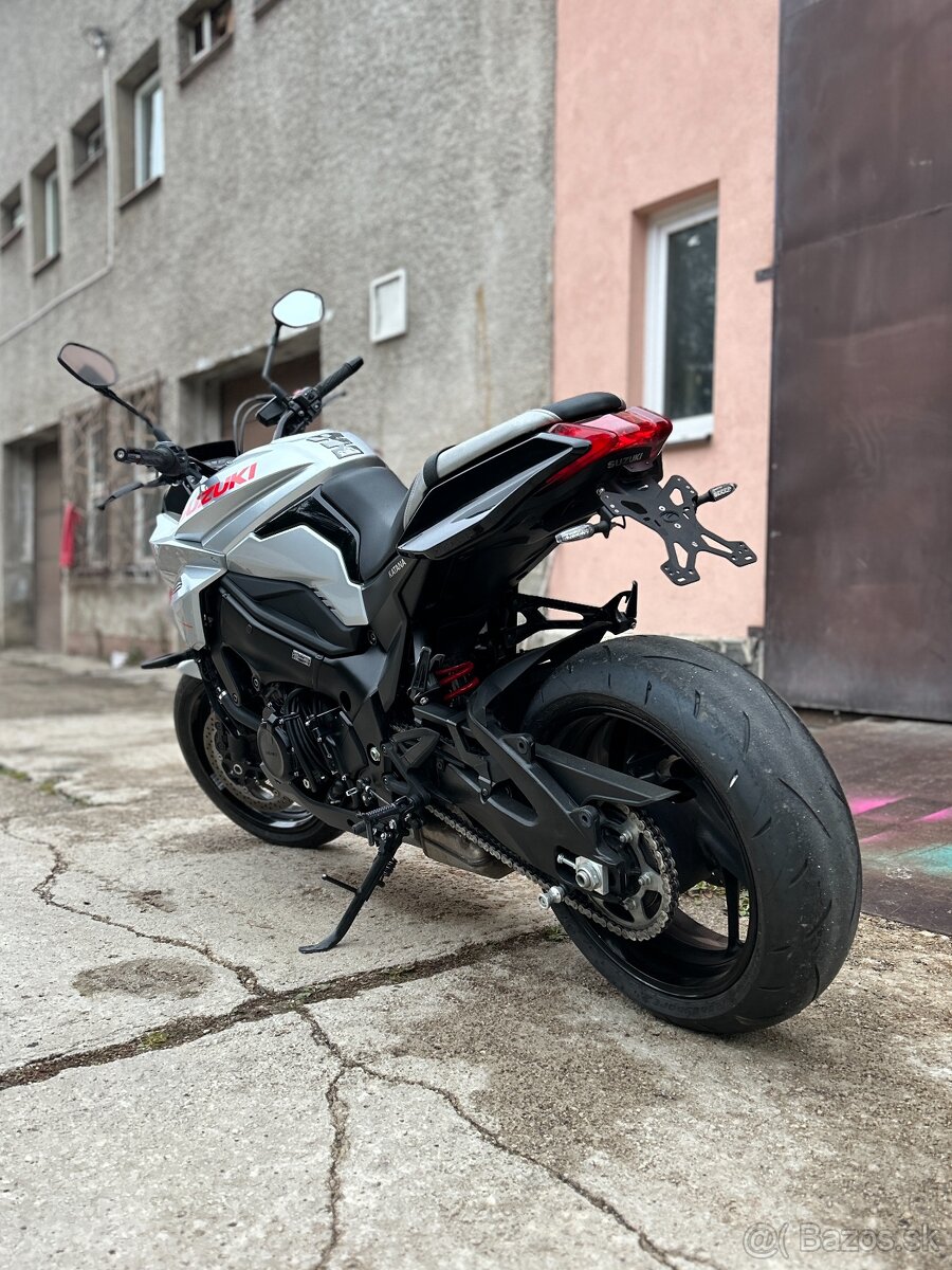 SUZUKI GSX-S100S KATANA