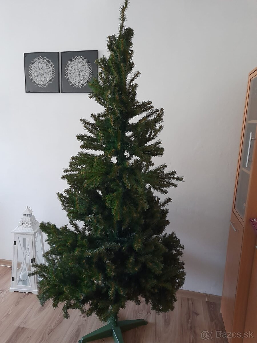 Vianočný stromček 200cm