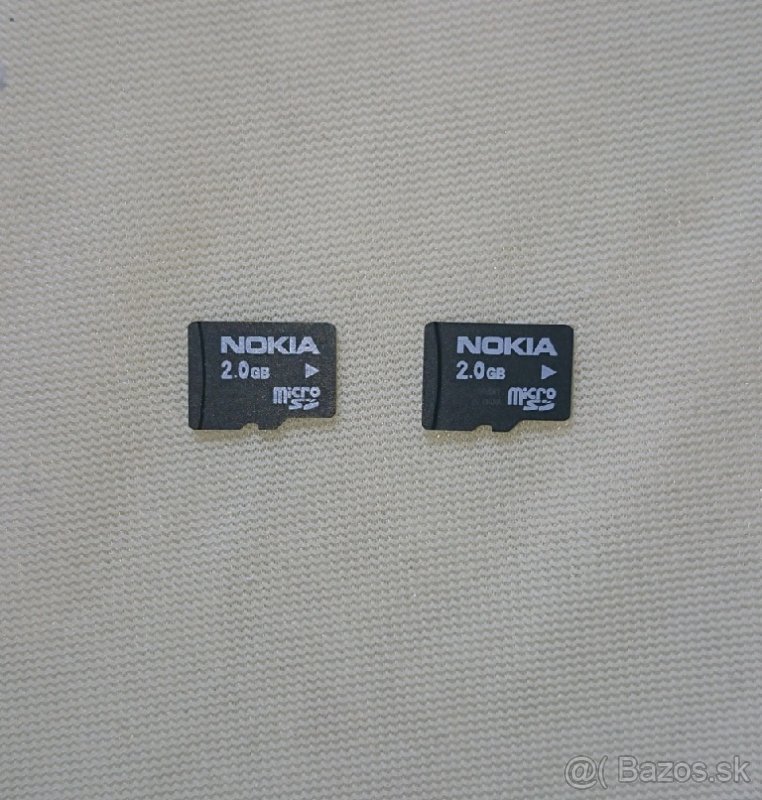 Nokia MicroSD 1GB a 2GB, SanDisk SD 256MB