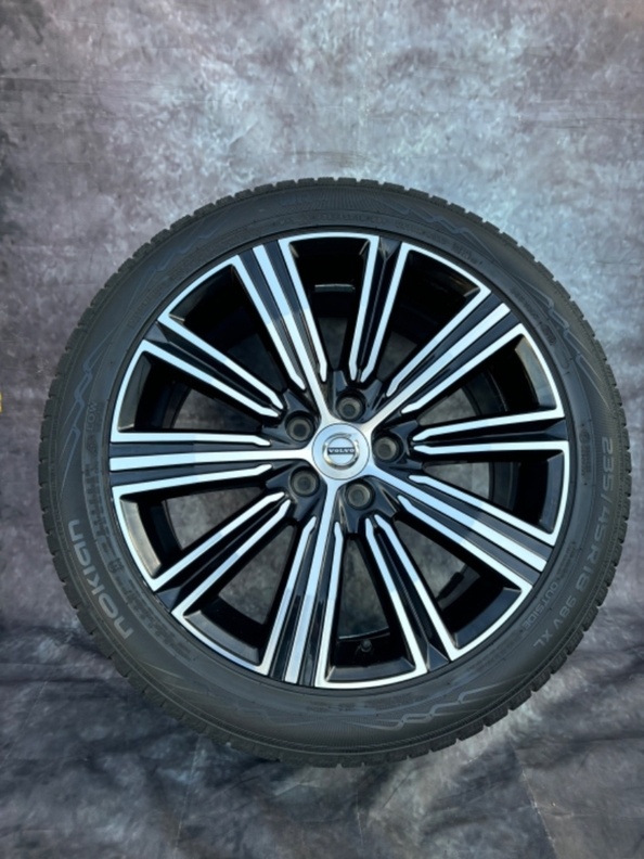 Zimní sada Volvo V60 235/45R18 98V