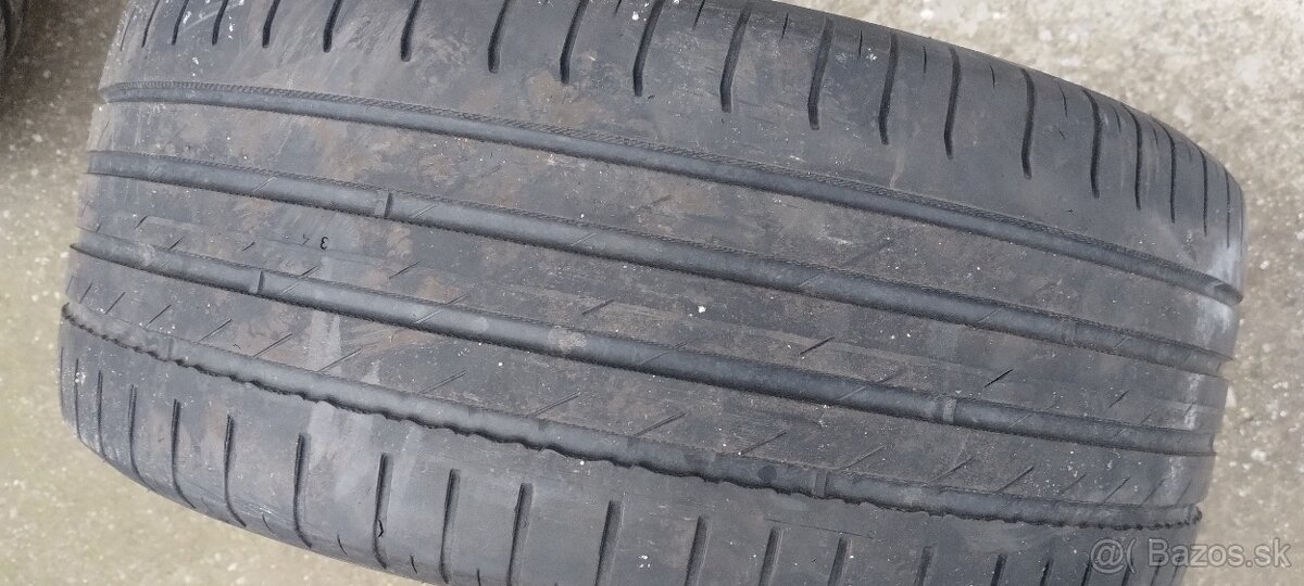 225/45R17