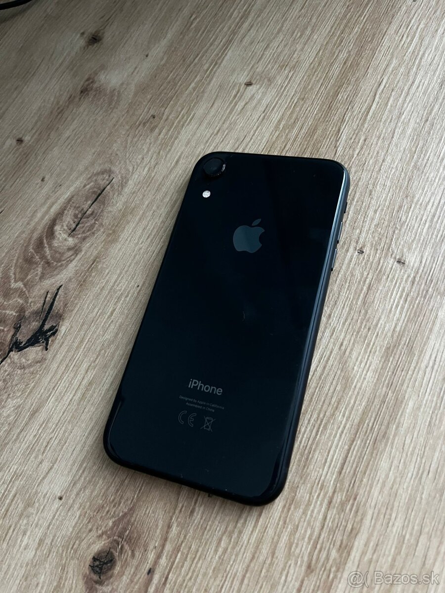 iPhone XR 64 gb čierny