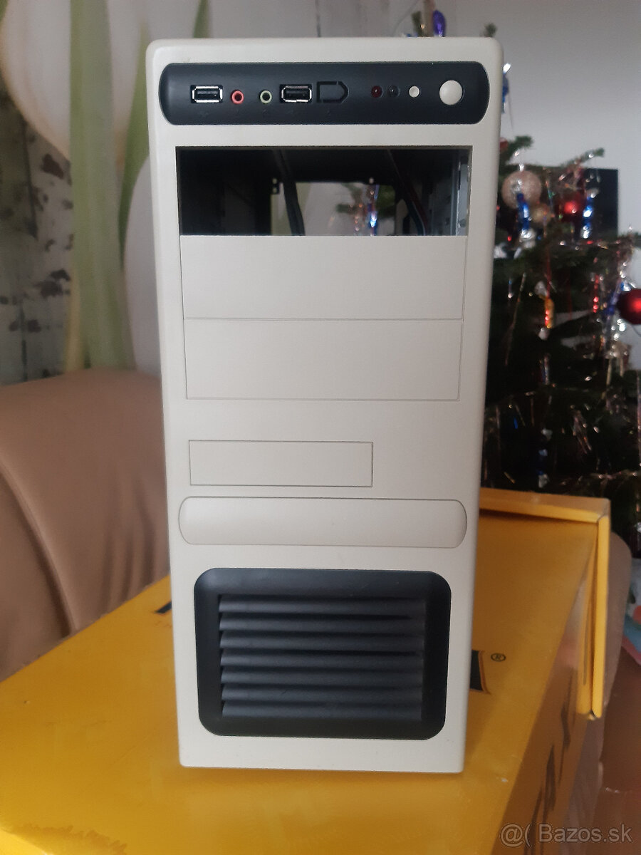 PC skrinka EUROCASE ML5435 ATX použitá