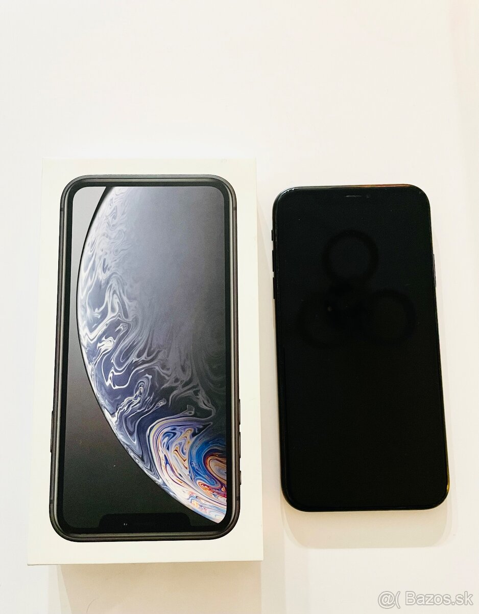 iPhone XR