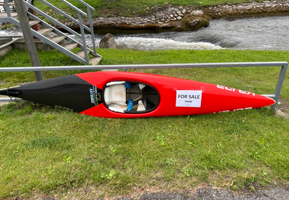 Kanoe na vodný slalom Vajda 2020L