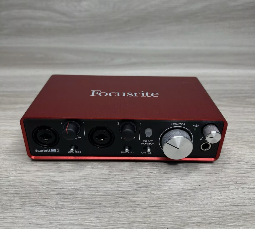 FOCUSRITE - SCARLETT 2i2 STUDIOSP