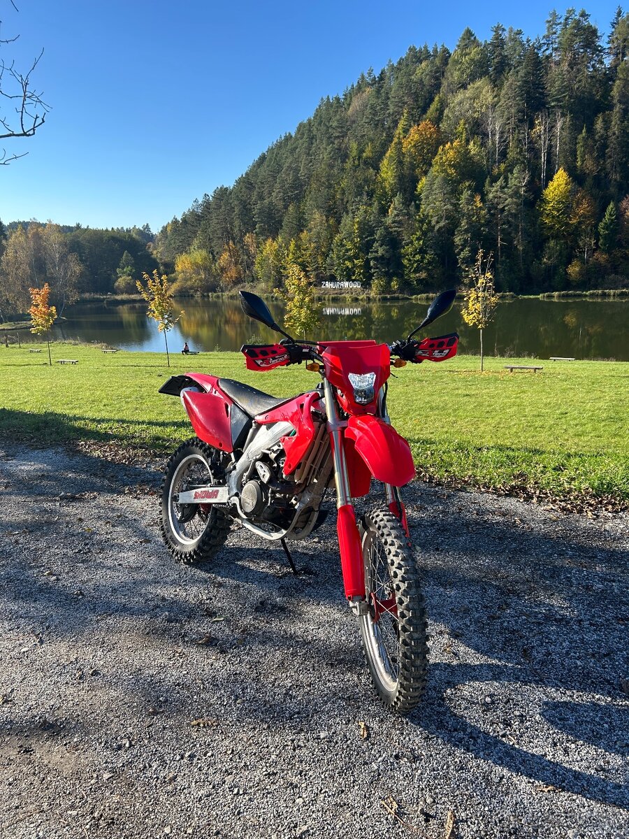 Predám Honda CRF450r na papieroch