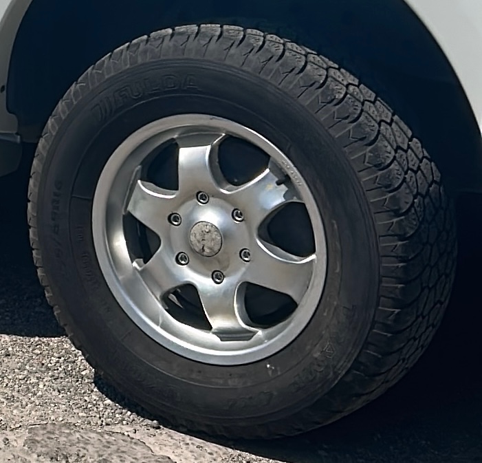 MITSUBISHI L200 255/65R16