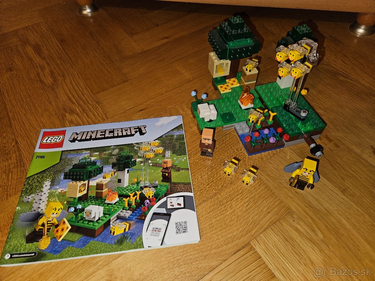 LEGO Minecraft 21165 Včelia farma