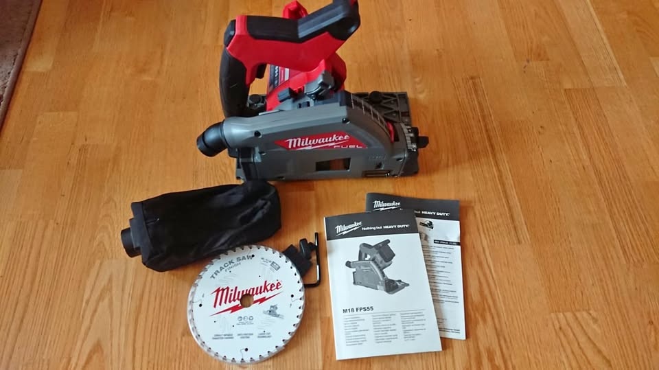 Milwaukee M18 FPS55, Aku ponorná pila