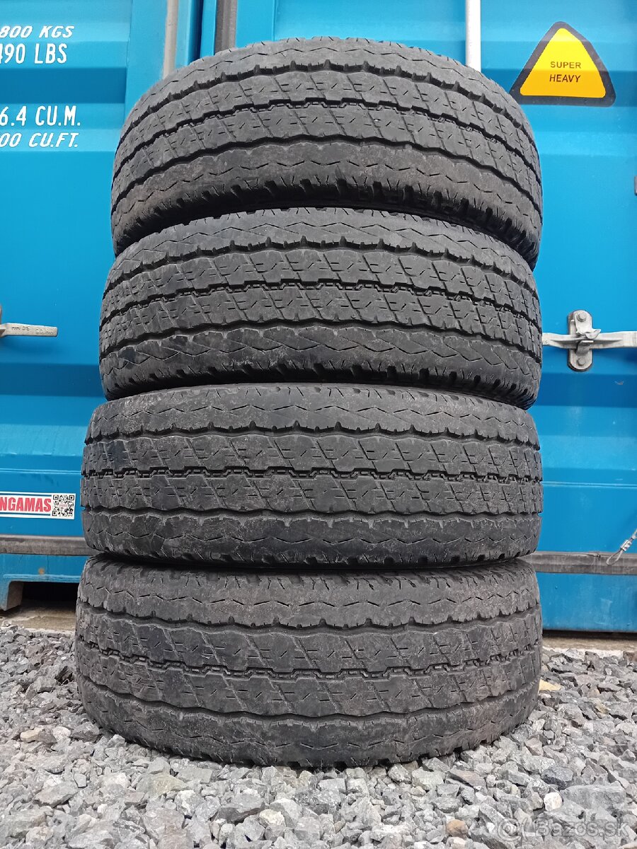 215/70R15C letné pneu Bridgestone Duravis