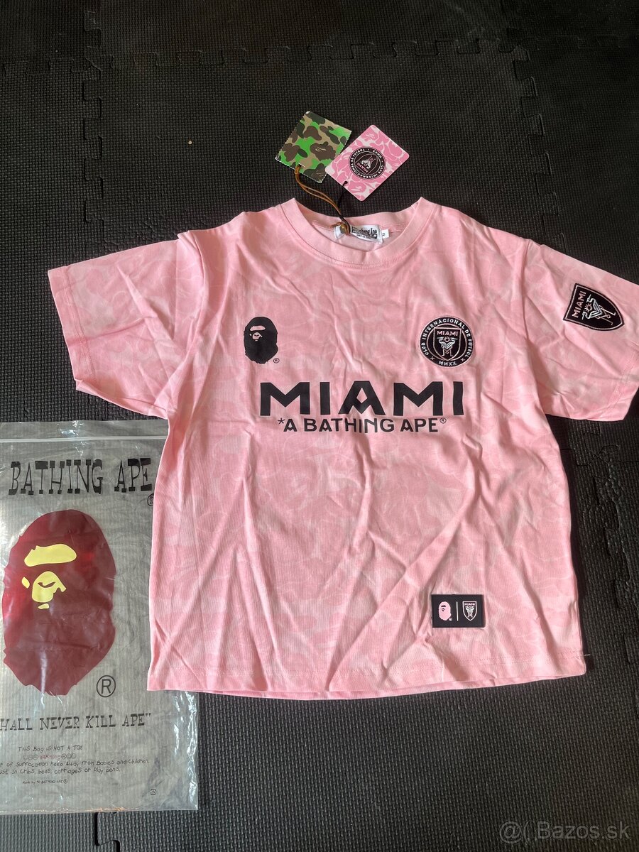 Inter Miami x Bape Tricko