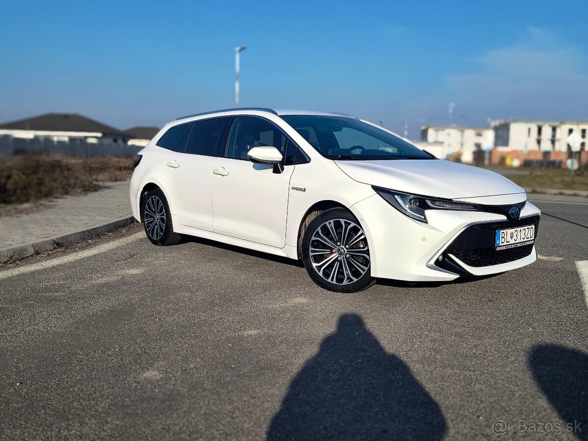 Toyota Corolla 1.8 hybrid-11/19r