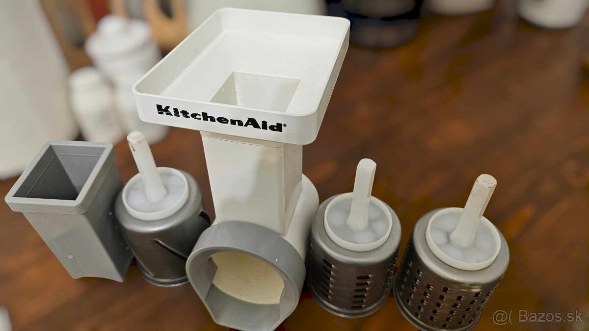 KitchenAid strúhač/krájač