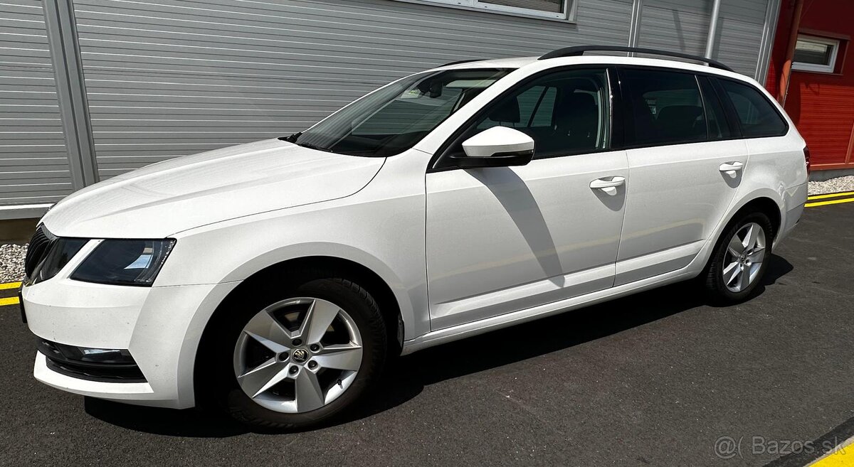 ŠKODA OCTAVIA III FACELIFT COMBI AMBITION