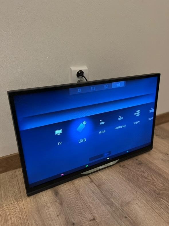 Predám televízor Philips 28'' ( 71 CM )