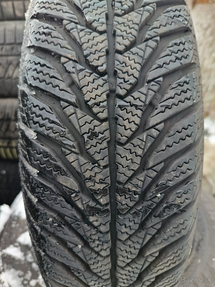 Predám pneumatiky 165/70 R14 zimné