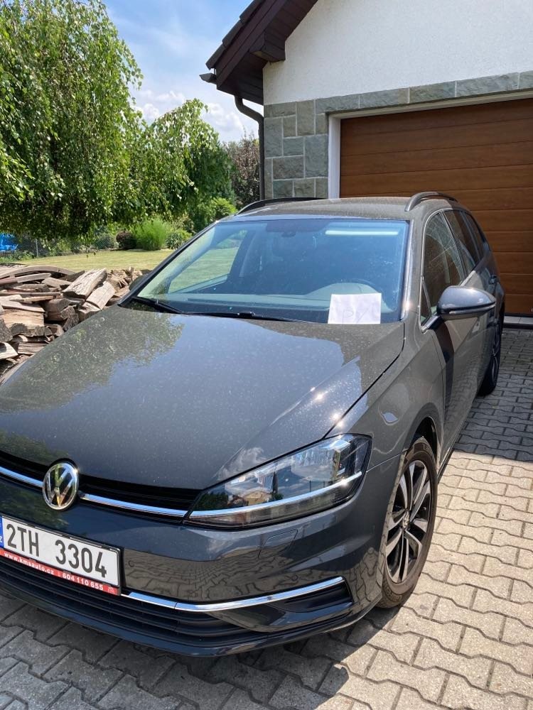 VW Golf 7 variant 1.6 tdi 85kw r.v. 2017