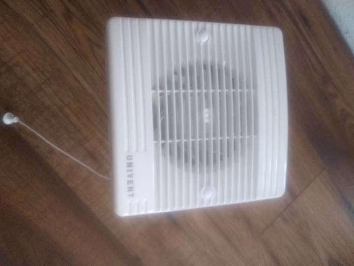 Vstavaný ventilátor manrose 2ks