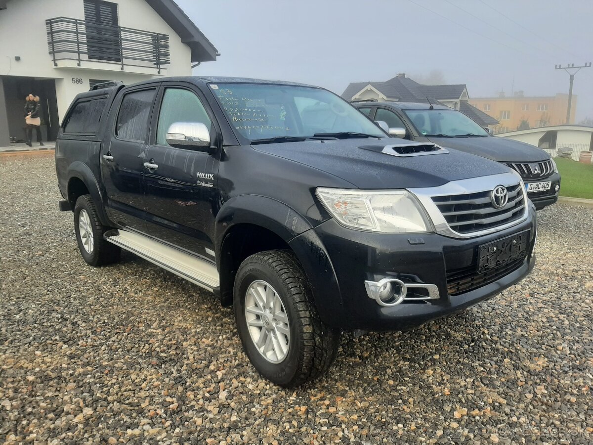 Toyota Hilux 3d reserve