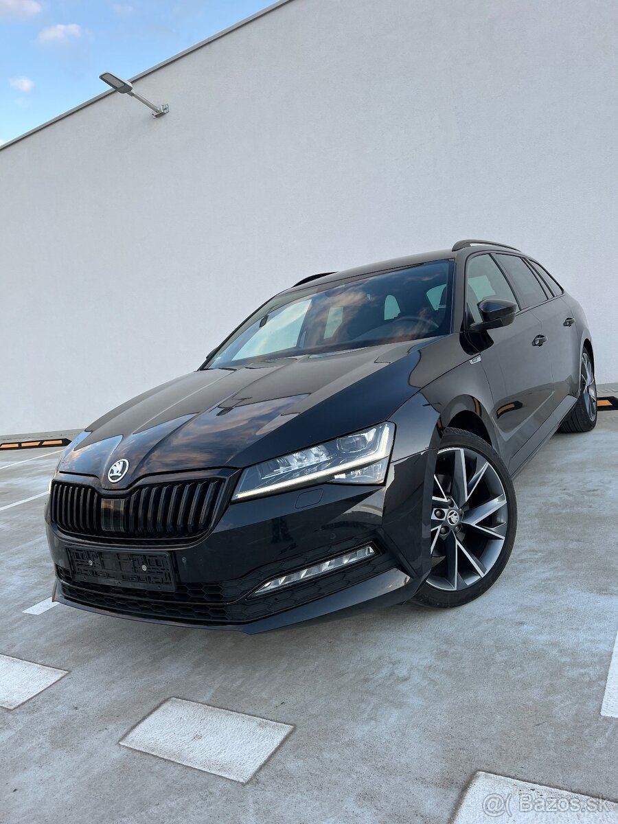 ŠKODA SUPERB COMBI SPORTLINE FULL LED MATRIX WEBASTO ŤAŽNÉ