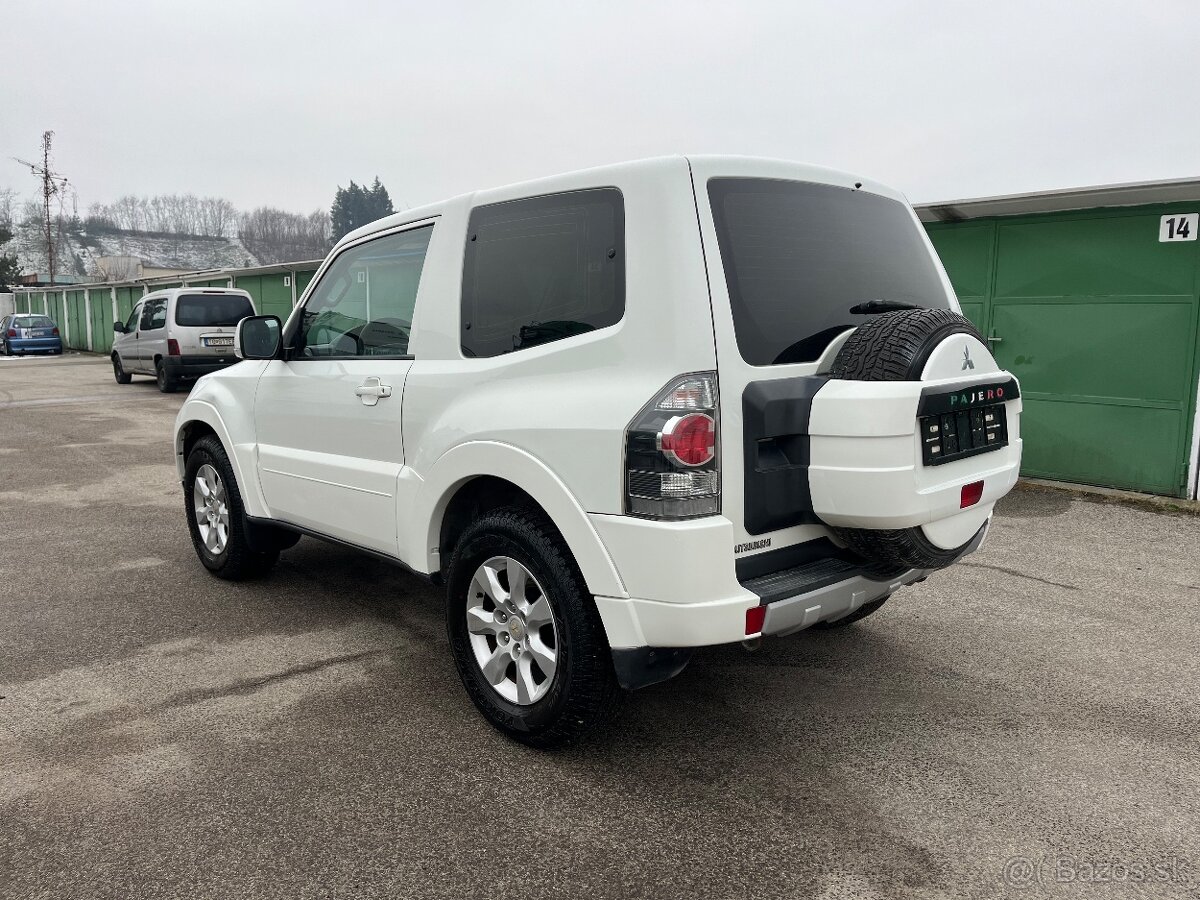 Pajero 3.2DI-D 147kw 2012 manual