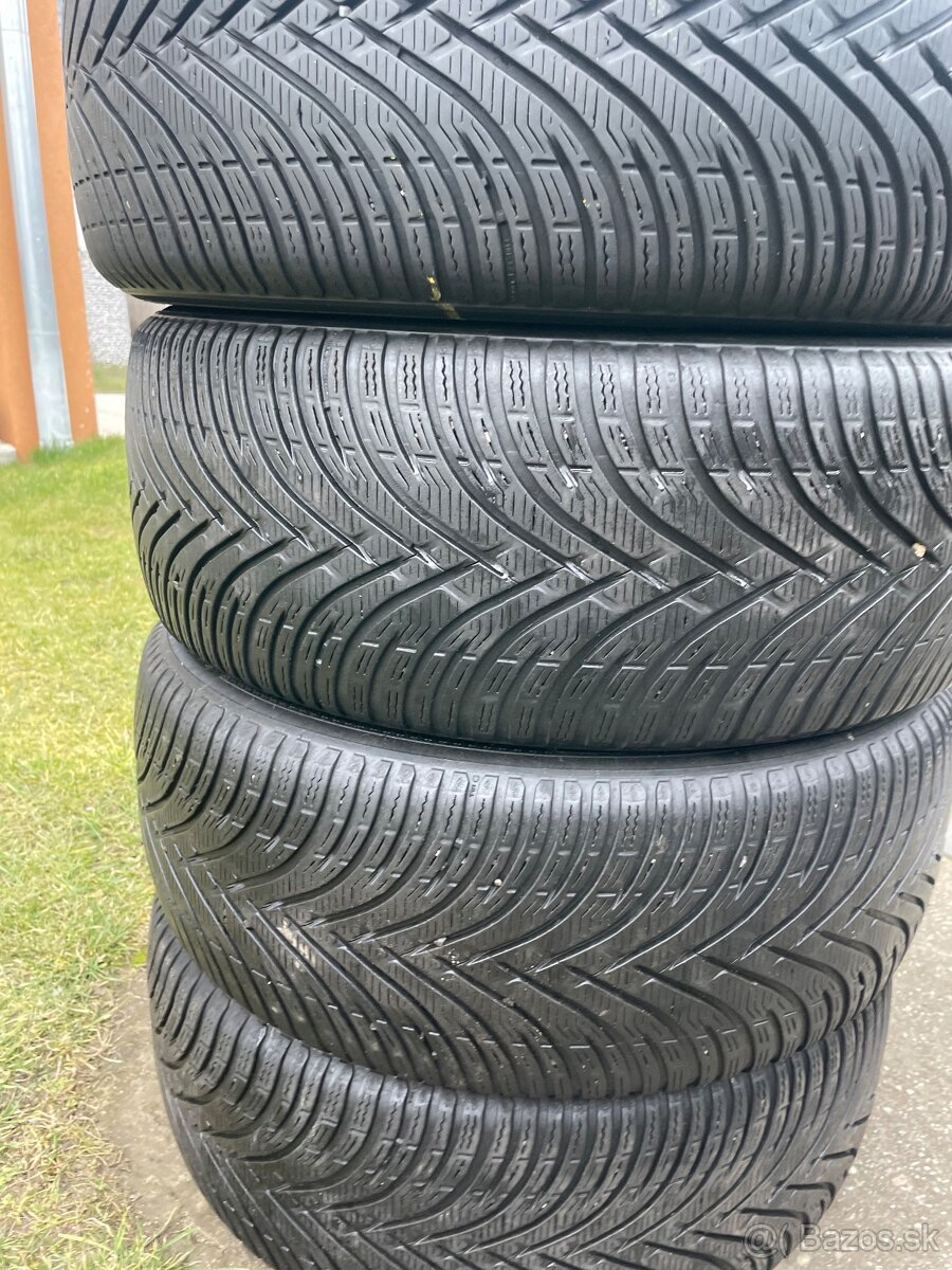 Zimné pneumatiky 235/50 r18