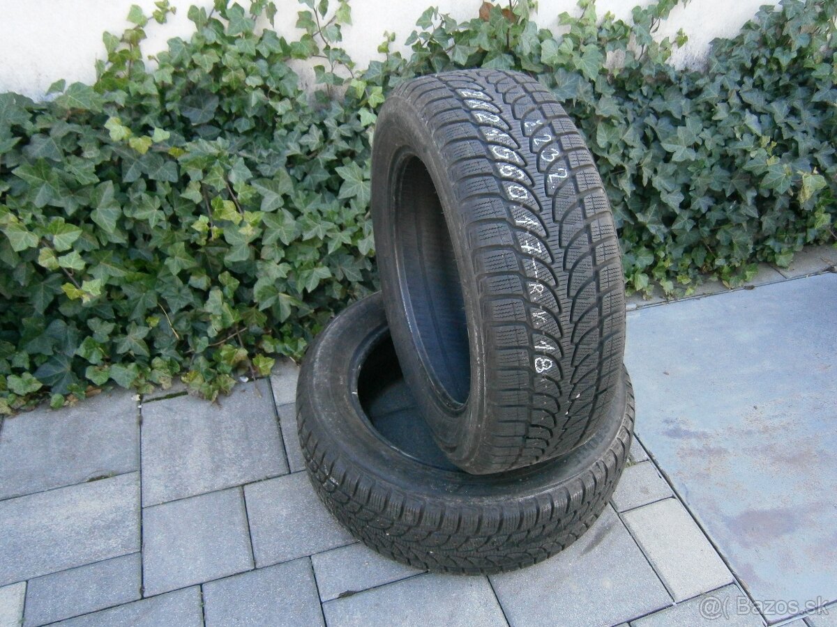 Predám 2x zimné pneu Bridgestone 215/60 R17 96H