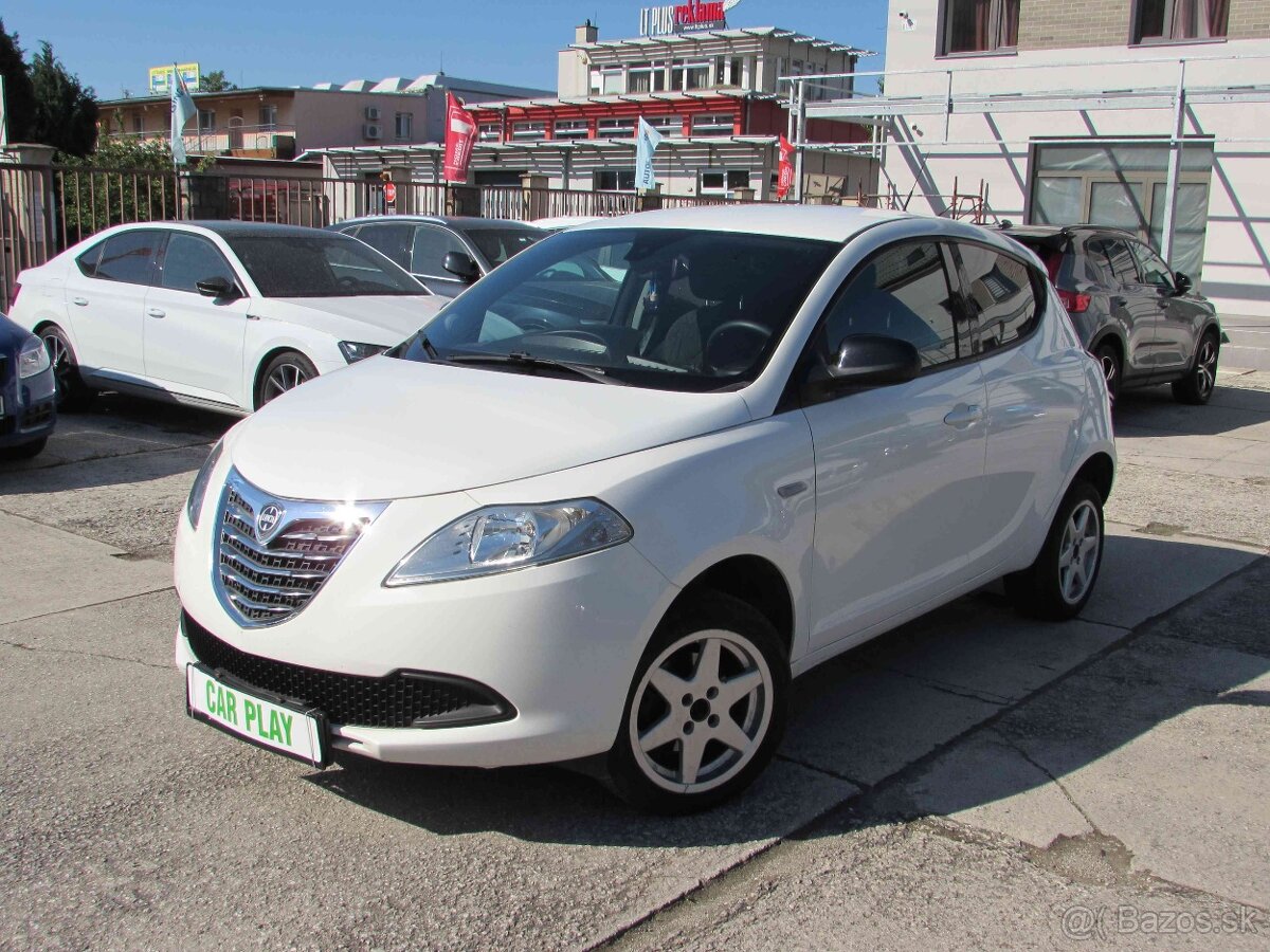 Lancia Ypsilon 0,9 t.air CNG Benzin